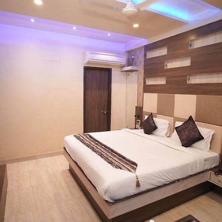 Hotel Rajkamal Near Varanasi Railway Station Dış mekan fotoğraf