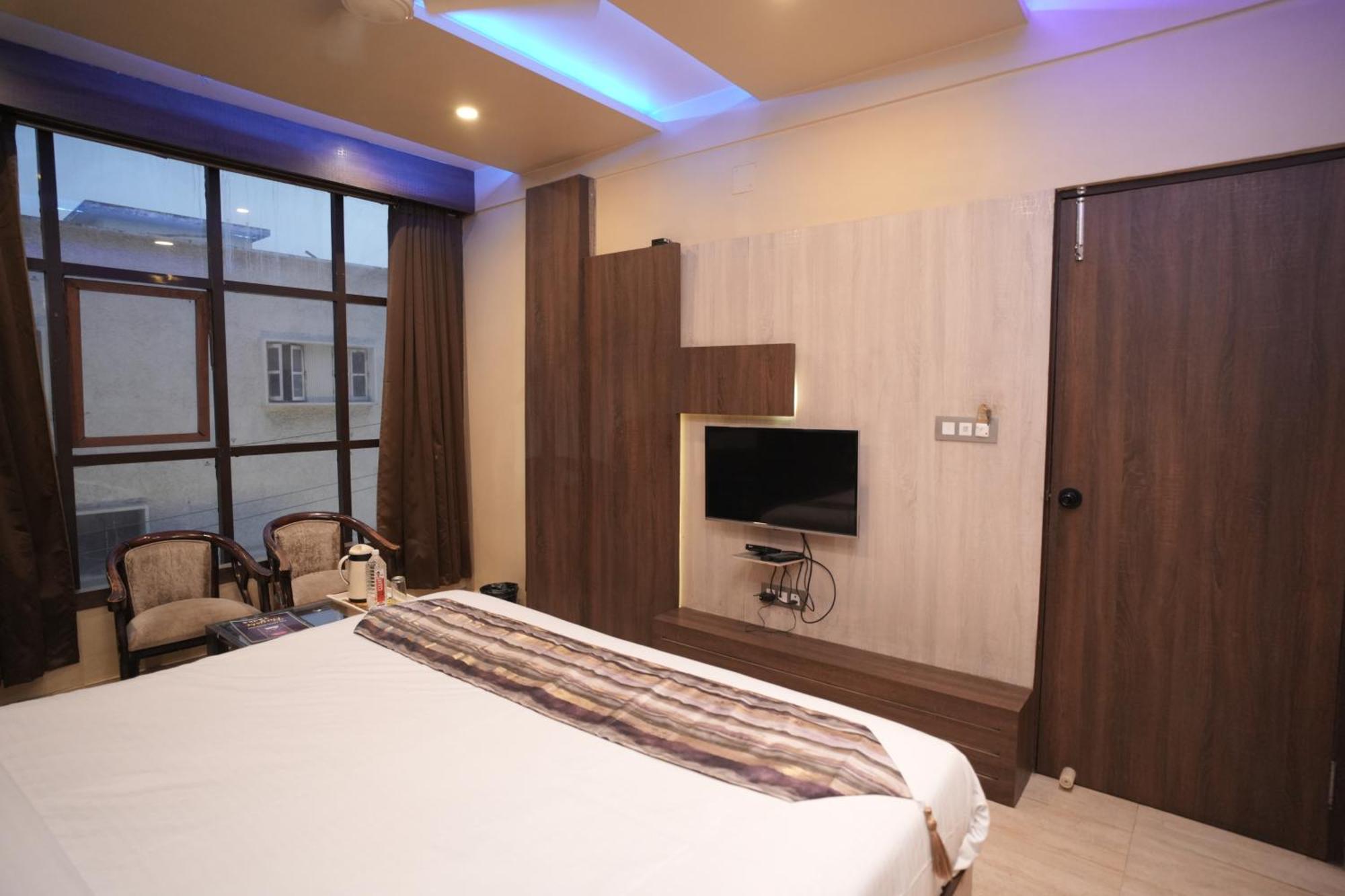 Hotel Rajkamal Near Varanasi Railway Station Dış mekan fotoğraf