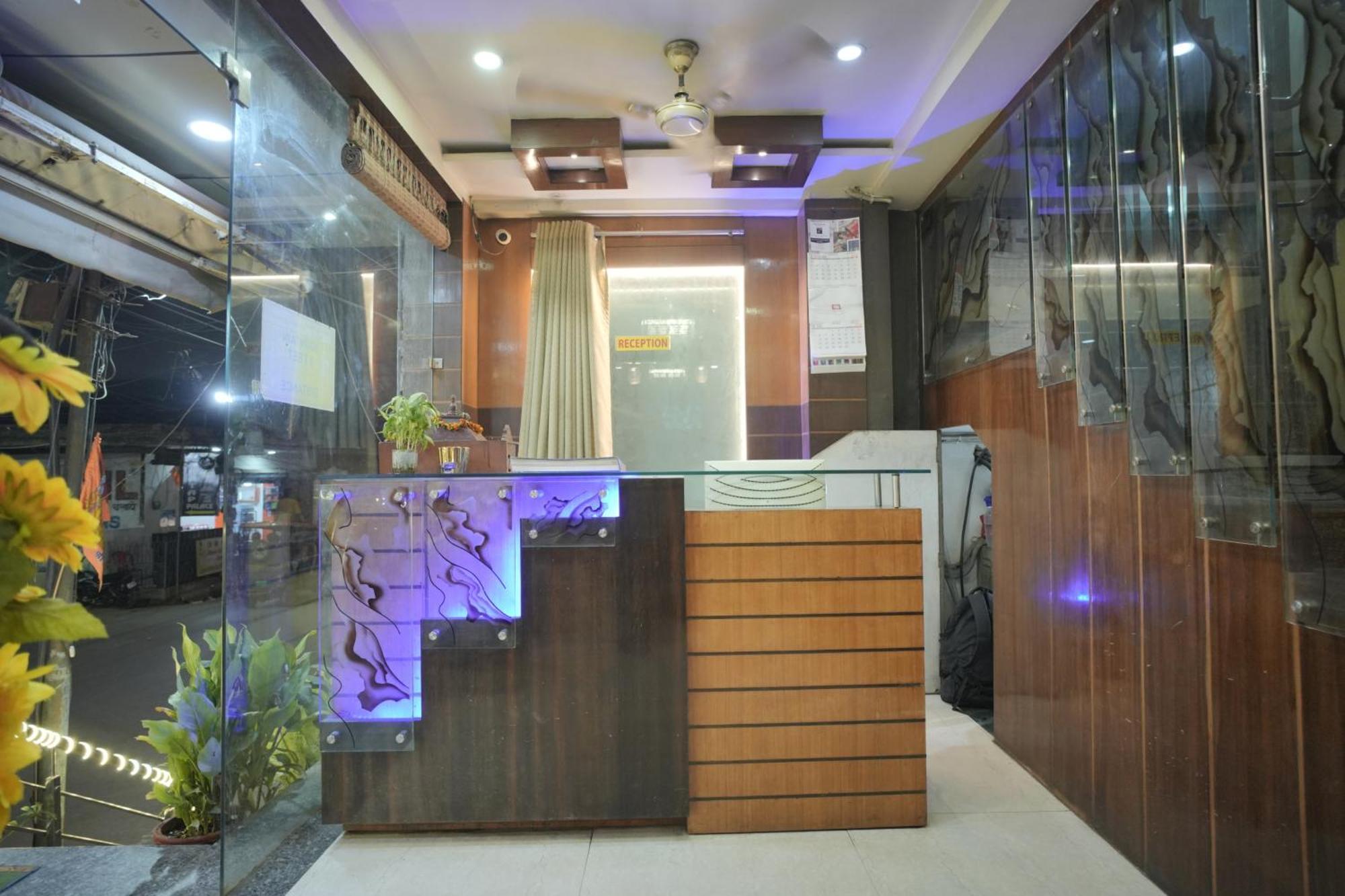 Hotel Rajkamal Near Varanasi Railway Station Dış mekan fotoğraf