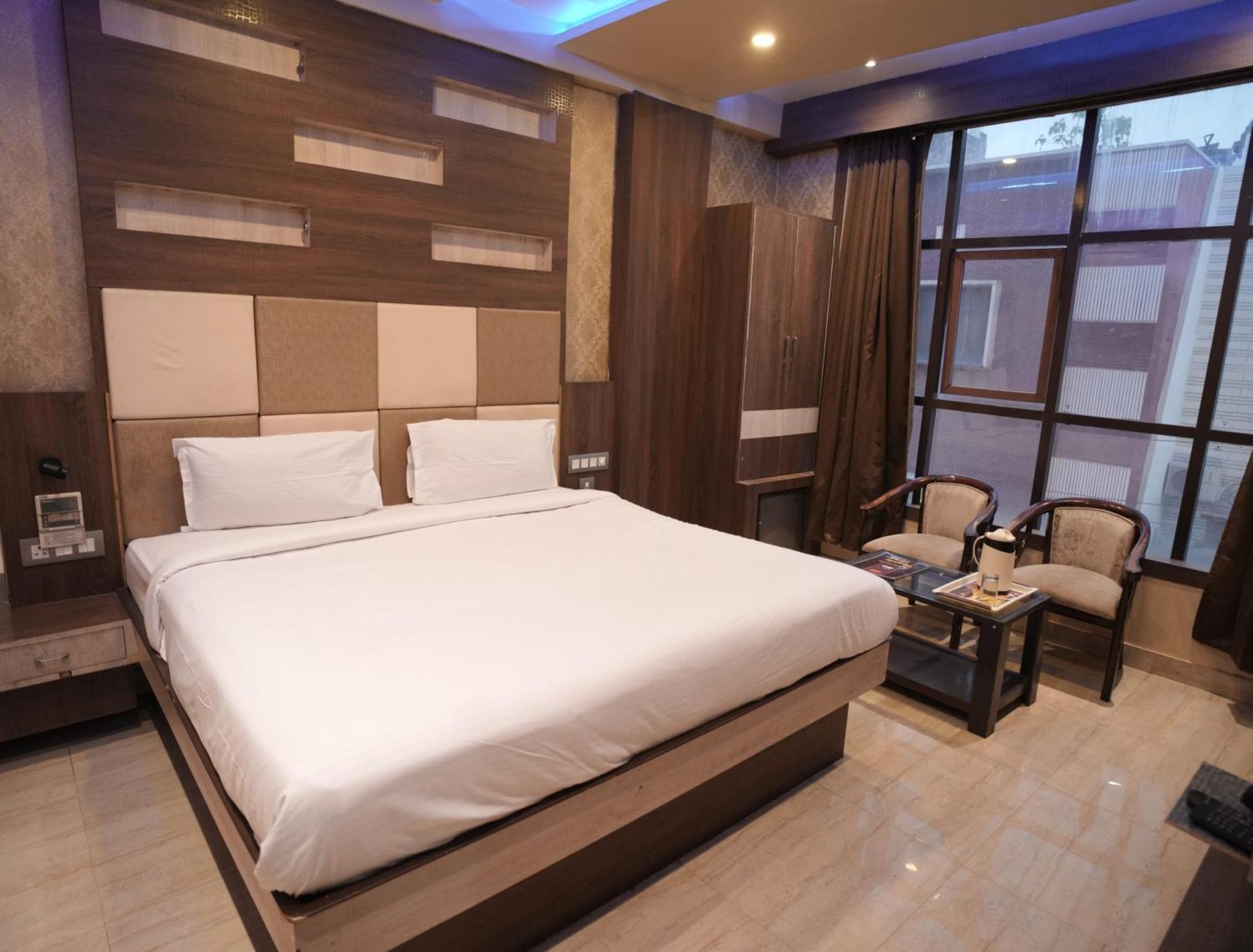 Hotel Rajkamal Near Varanasi Railway Station Dış mekan fotoğraf